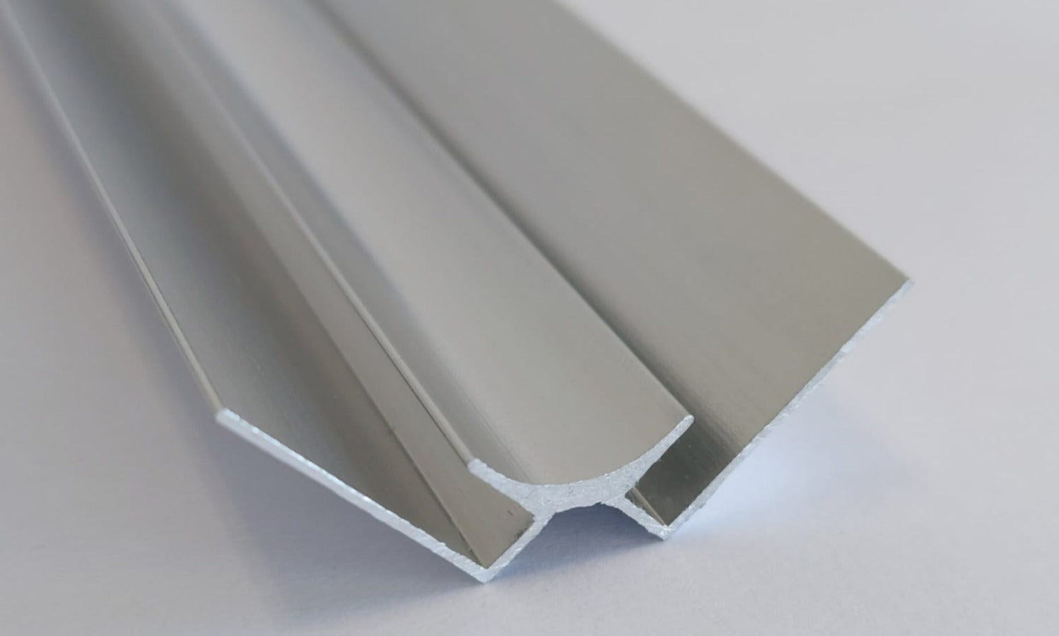 Profile ANGLE INTERIEUR de finition aluminium 12 MM